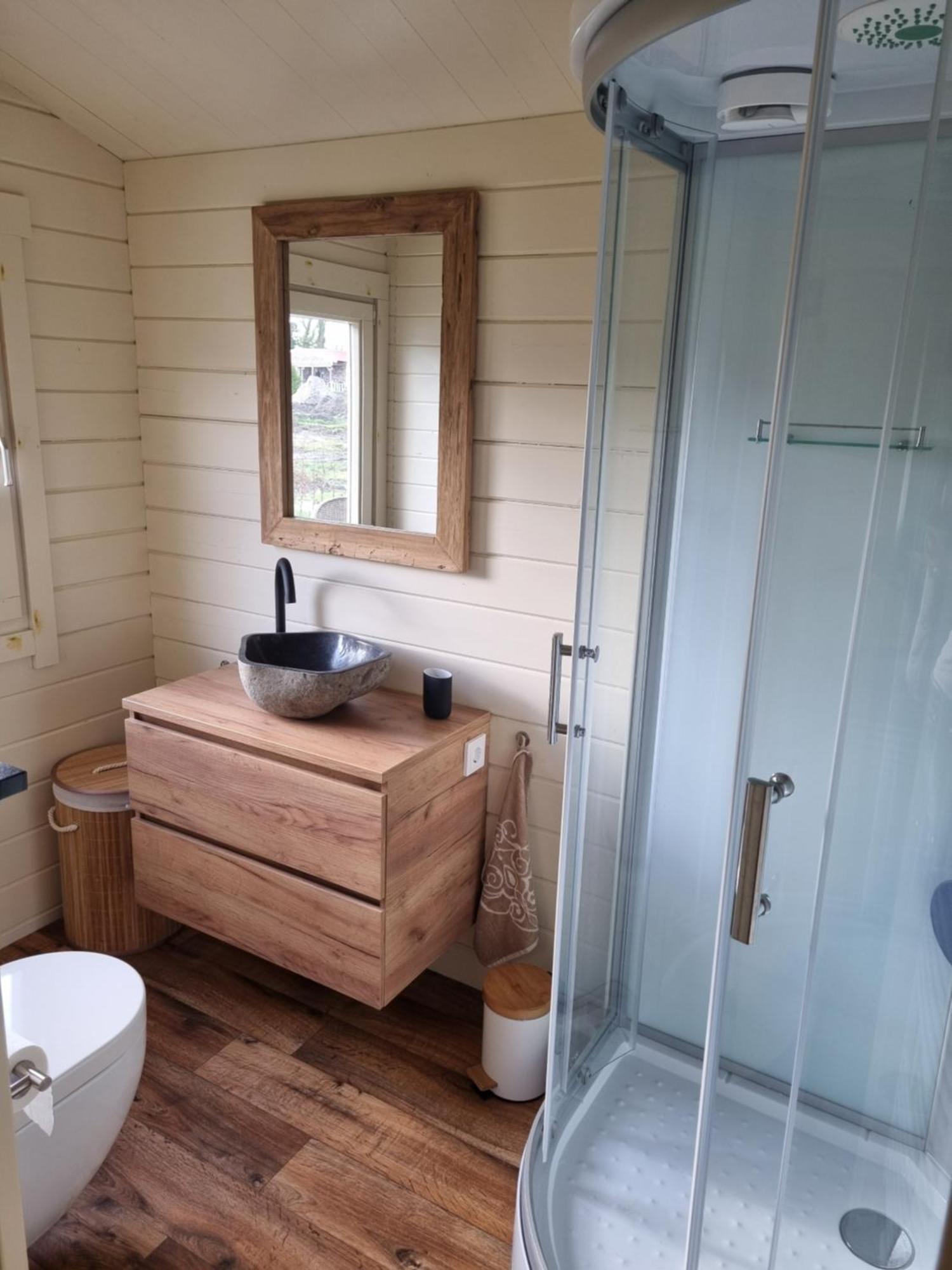 Nieuw - Luxe Blokhut Chalet In Bosrijke Omgeving Anloo Bagian luar foto